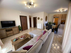 Spacious & Modern New Apartment